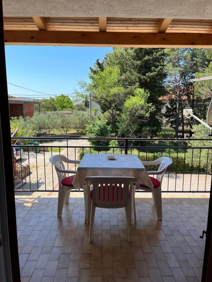 Apartmani Sekana Starigrad Paklenica Esterno foto