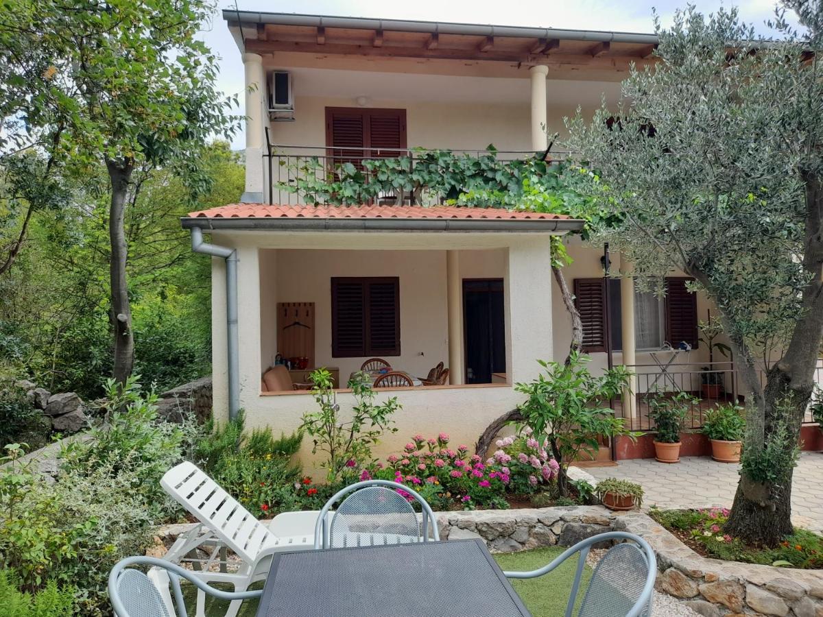 Apartmani Sekana Starigrad Paklenica Esterno foto